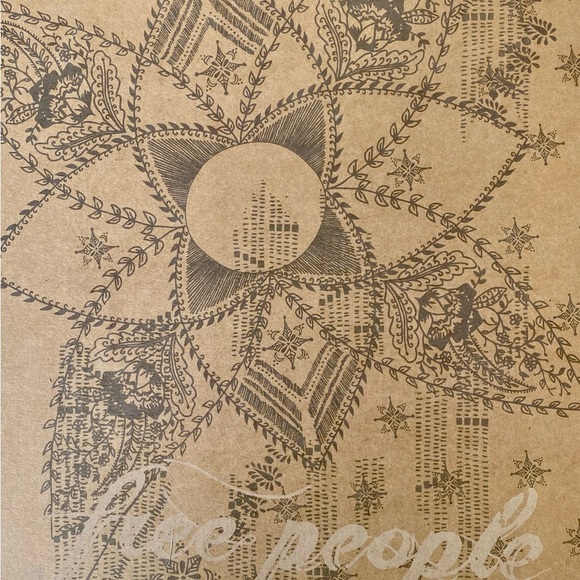 Boho Free People silk chinoiserie platform block heels with buckle strap💛💛 - Picture 4 of 4